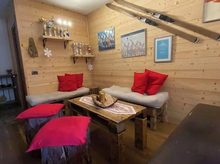 ホテル Albergo Aprica Garni