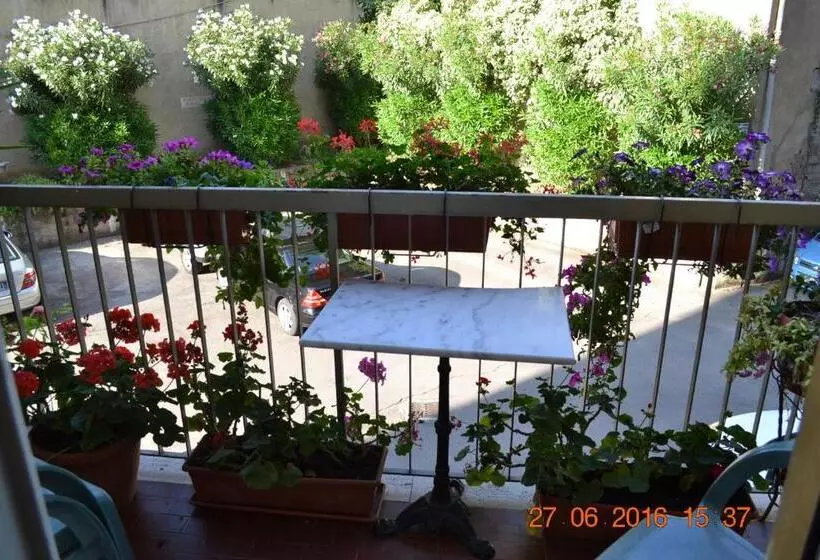هتل Albergo Cinzia