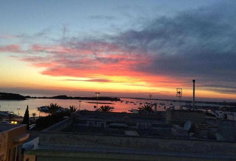 בית מלון כפרי Albergo Piazza Risorgimento