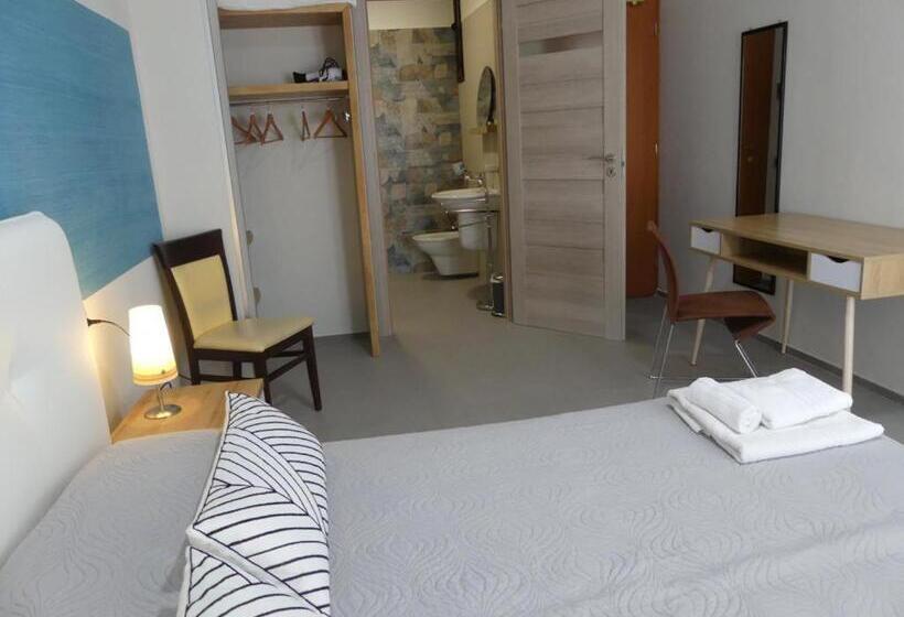 בית מלון כפרי Albergo Piazza Risorgimento