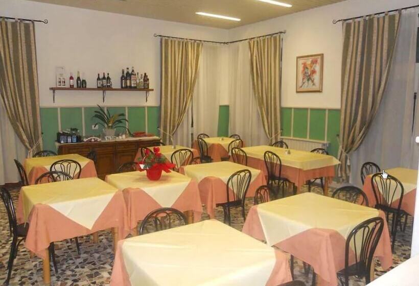 호텔 Albergo Ristorante Belvedere