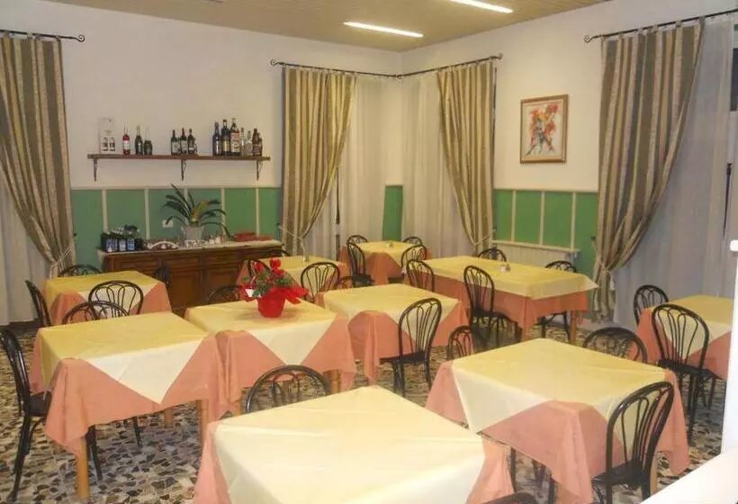 Hotelli Albergo Ristorante Belvedere