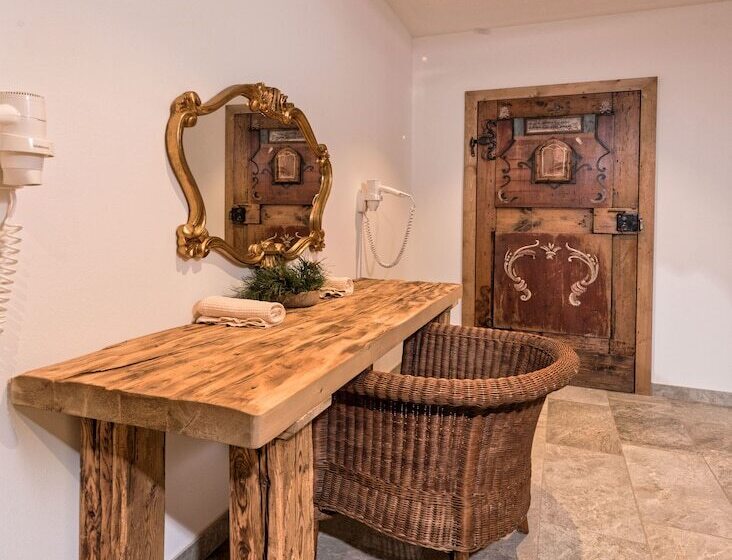 Отель Alpenland