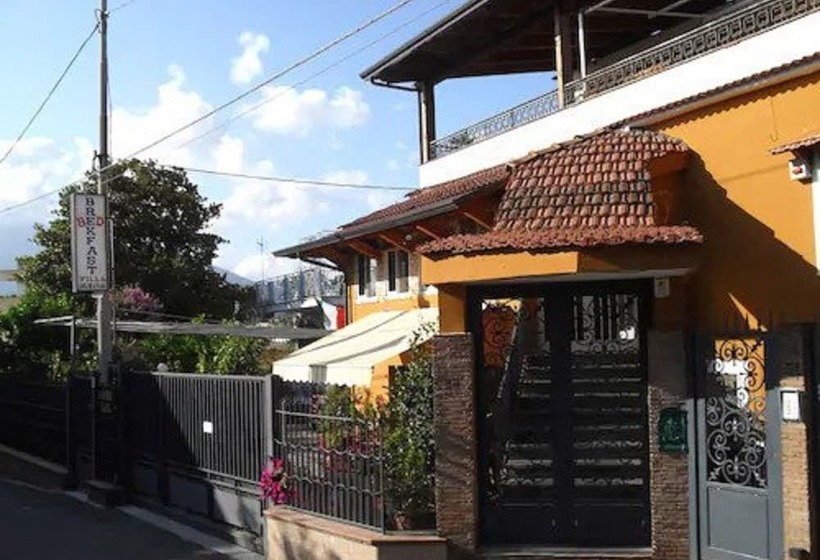 ホテル Bed & Breakfast Villa Mena