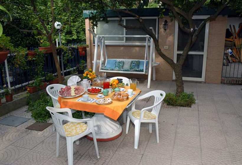 ホテル Bed & Breakfast Villa Mena