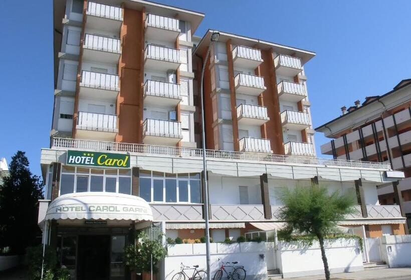 هتل Carol