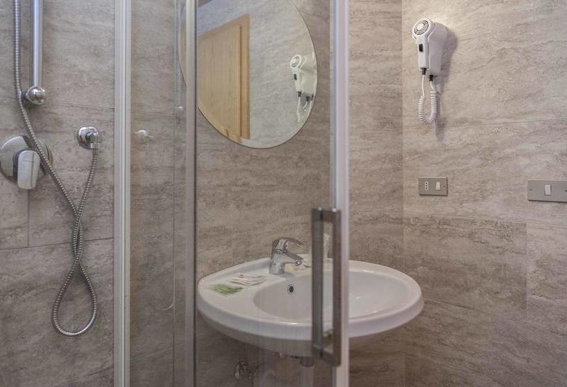 فندق Casa Alpina   Alpin Haus