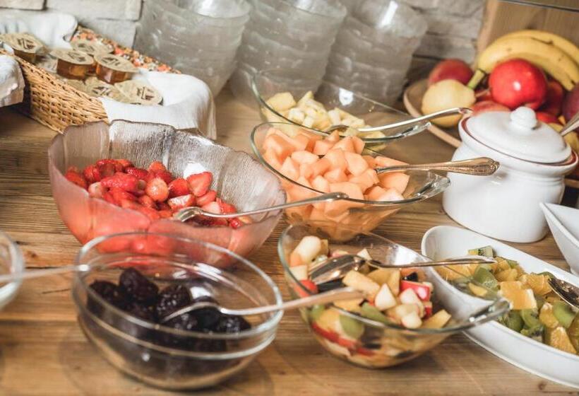 호텔 Castel Oswald Von Wolkenstein