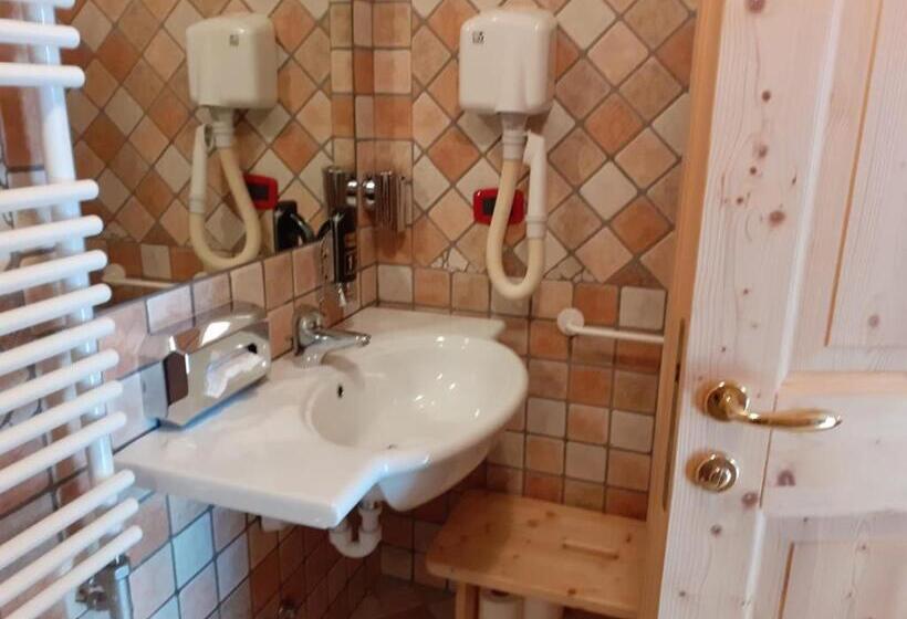 Hotel Dal Bracconiere