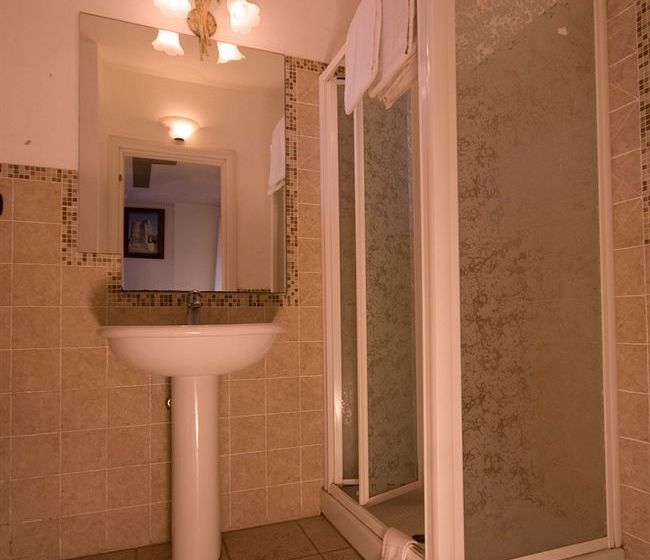 فندق Follonica Apartments