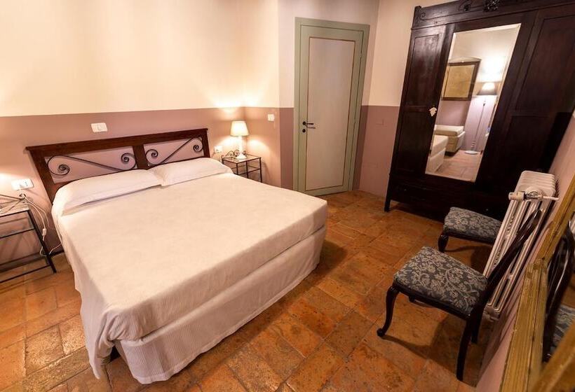 酒店 La Maesta Antica Dimora Di Campagna