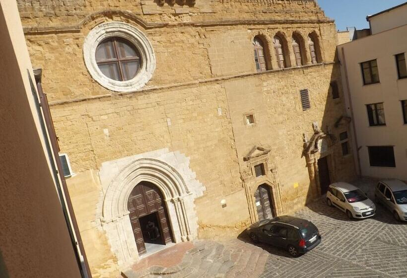 Отель Monastero Santo Spirito