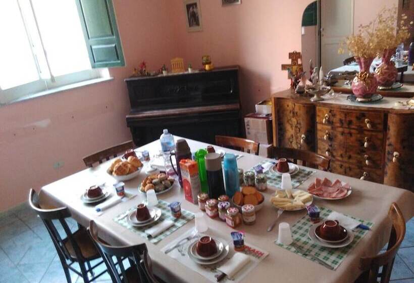 Отель Monastero Santo Spirito