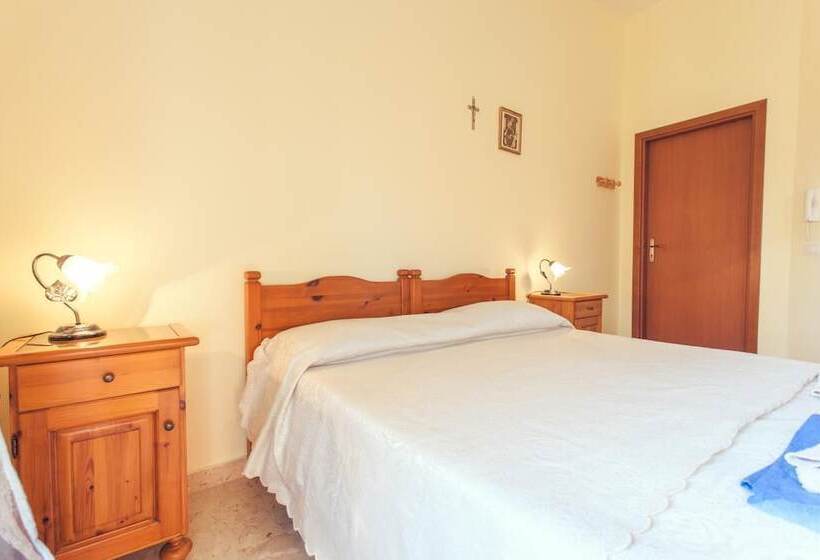 Отель Monastero Santo Spirito