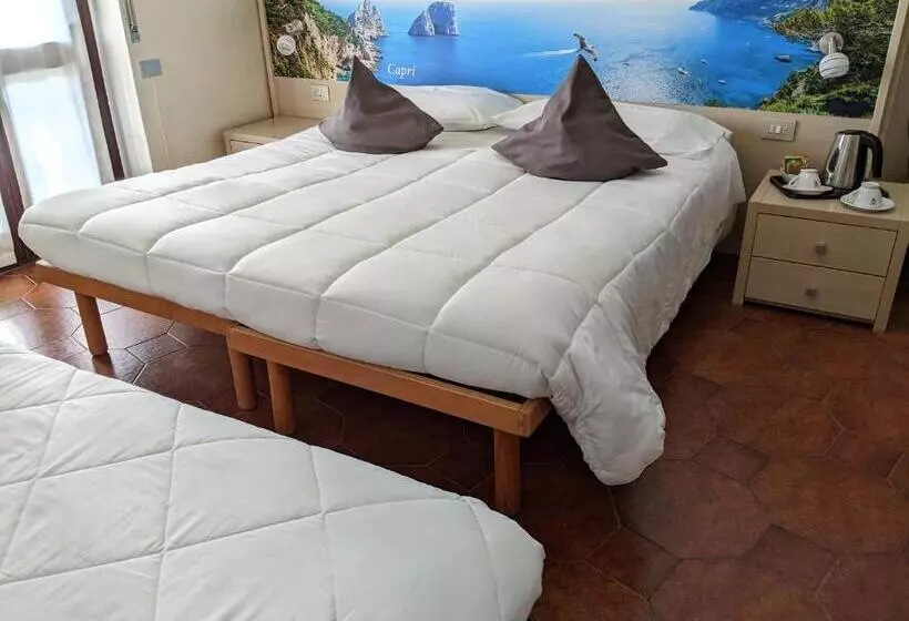 ホテル Montecarlo