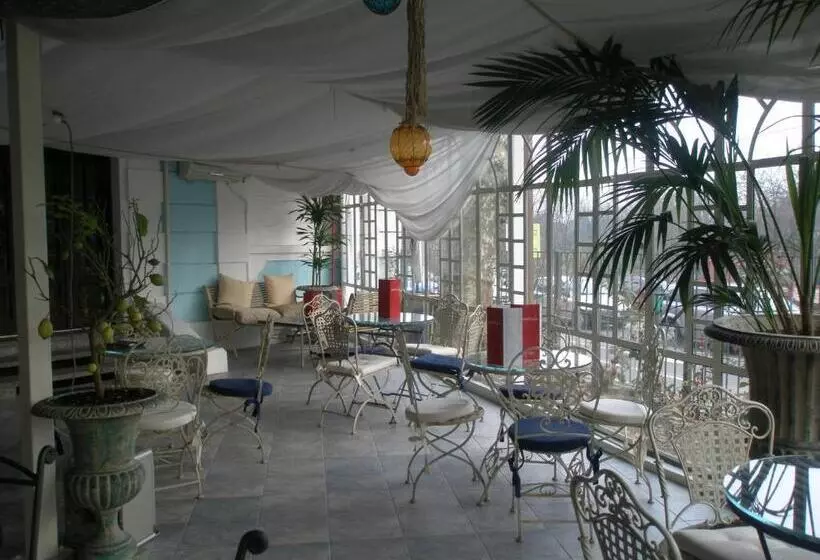 ホテル Montecarlo
