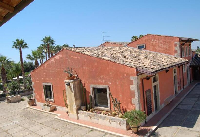 فندق Nuovo Castello Crisilio