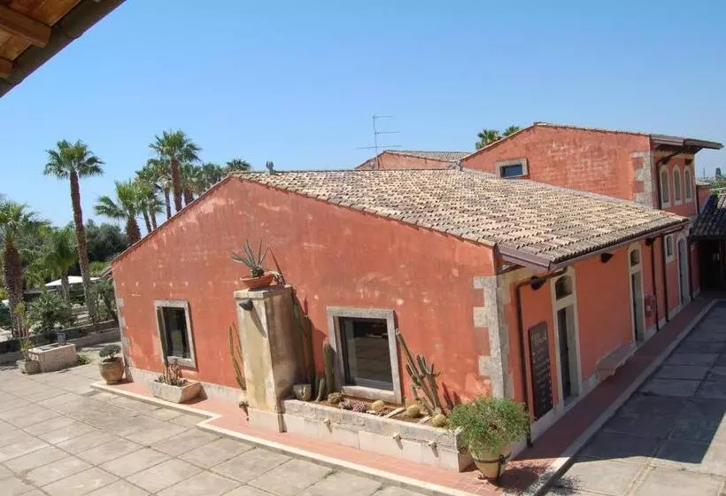 Hotelli Nuovo Castello Crisilio