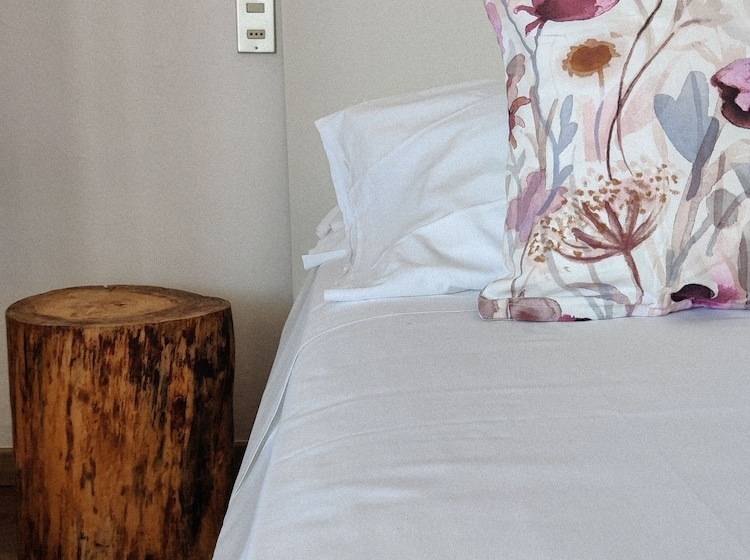 בית מלון כפרי Peler