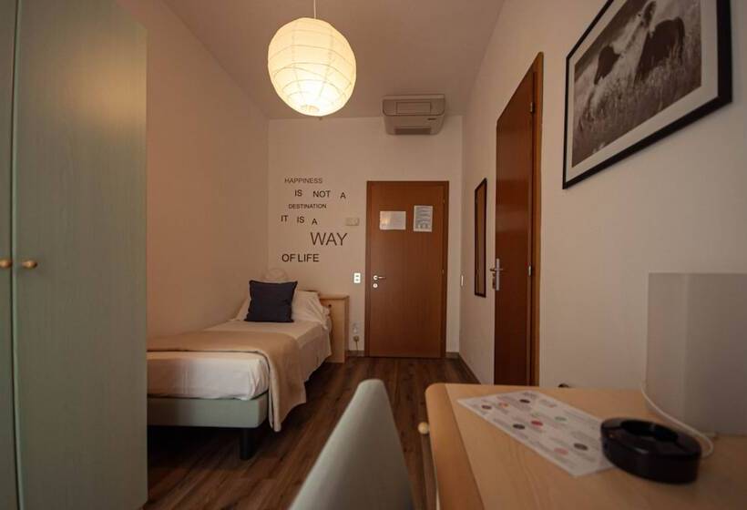 בית מלון כפרי Peler