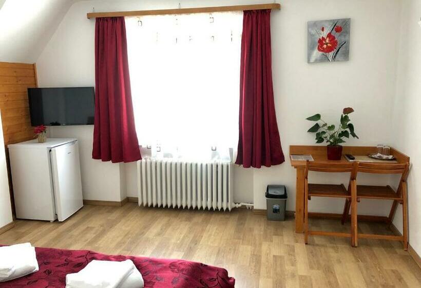 فندق Pension Rote Rosen