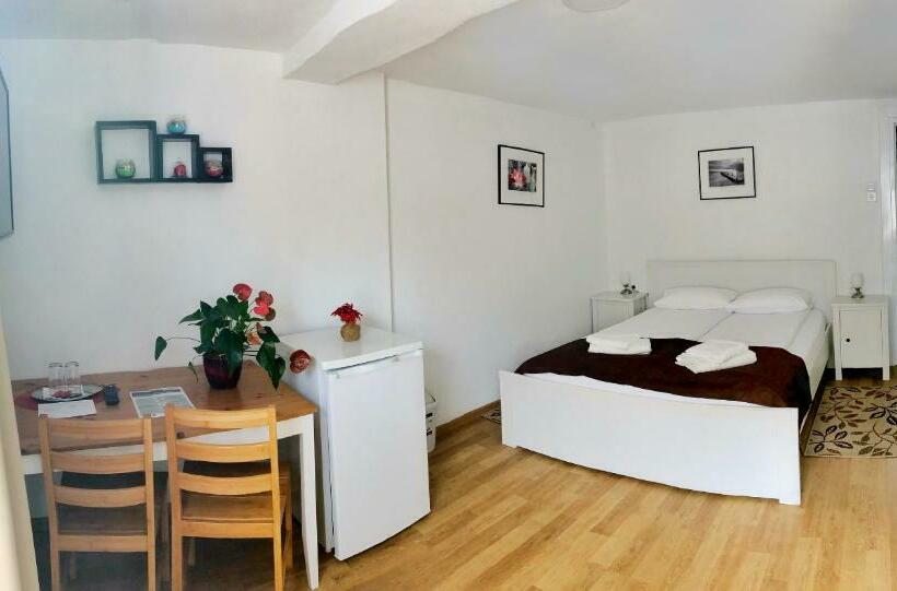 فندق Pension Rote Rosen