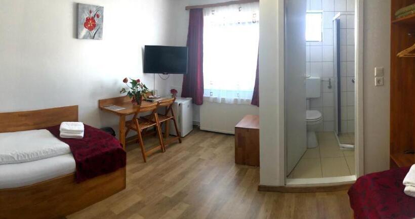 فندق Pension Rote Rosen