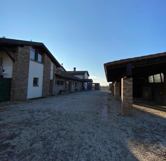 בית מלון כפרי Qui Wolf Udine