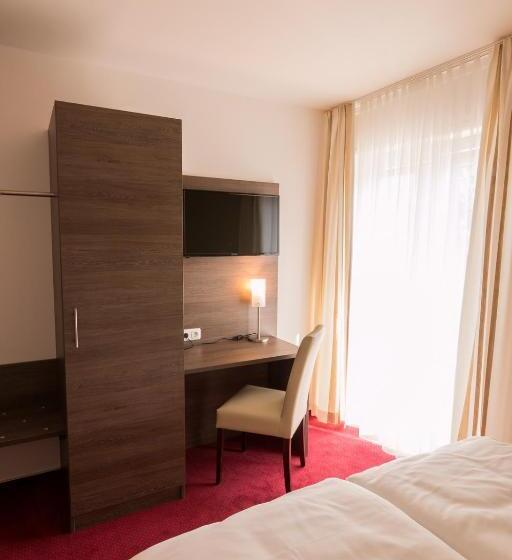 فندق Restaurant Jaegerhof