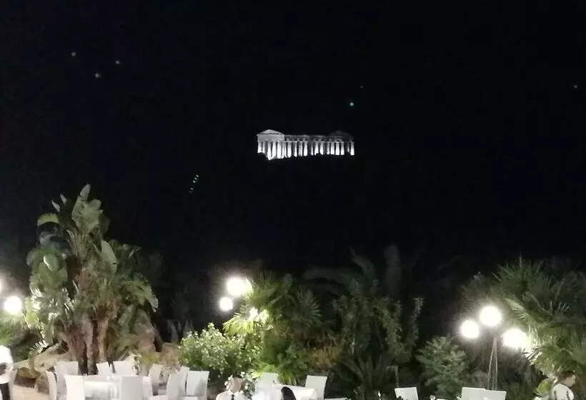 ホテル Villa Pollina
