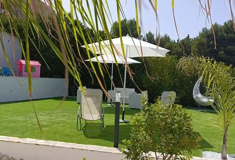 ホテル Villa Pollina