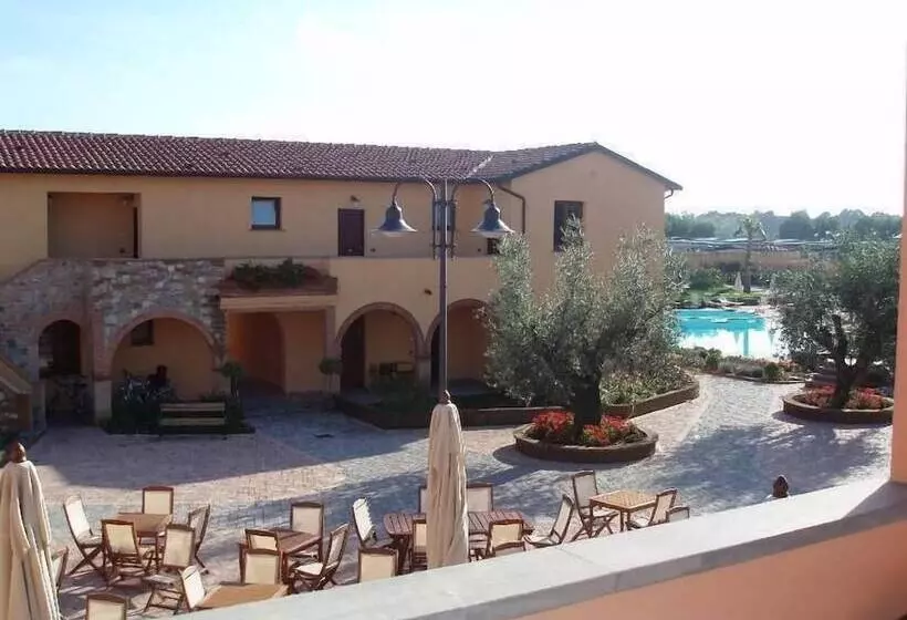 ホテル Villaggio Turistico Airone