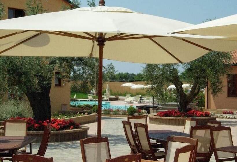 Отель Villaggio Turistico Airone
