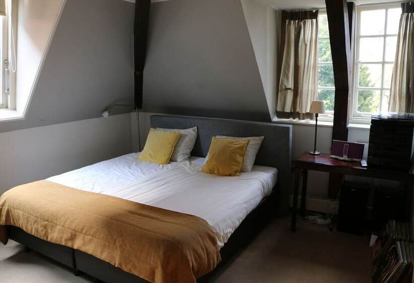 ホテル Aan De Dam