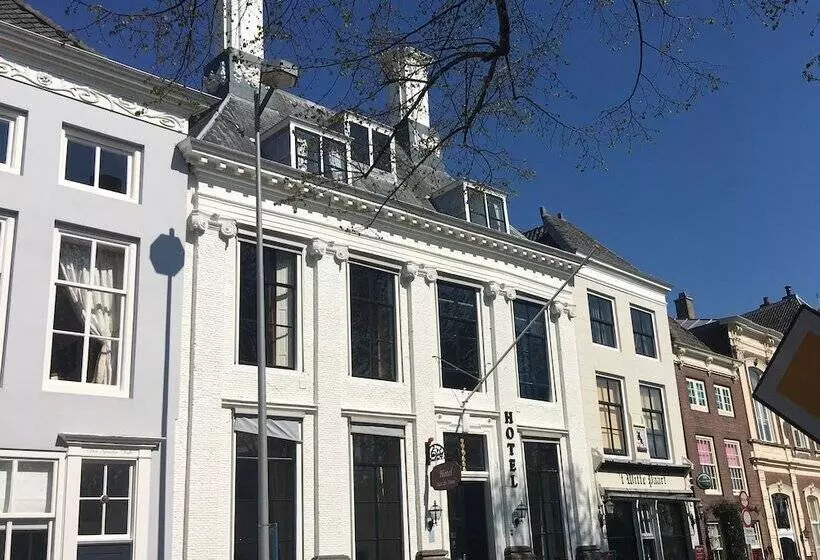 ホテル Aan De Dam