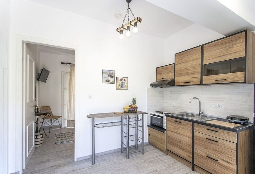 Отель Alexia Studios