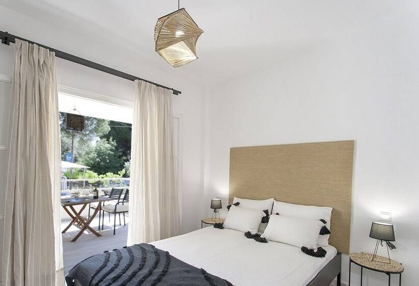 Отель Alexia Studios