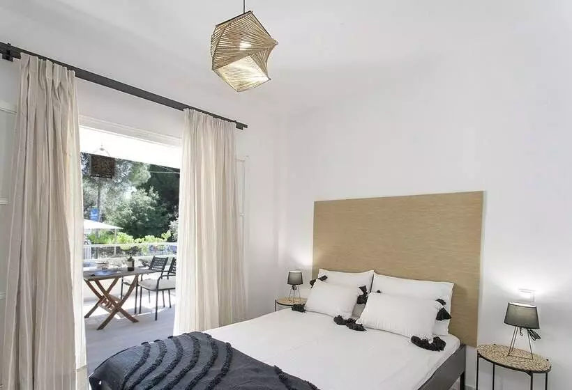 Hotel Alexia Studios