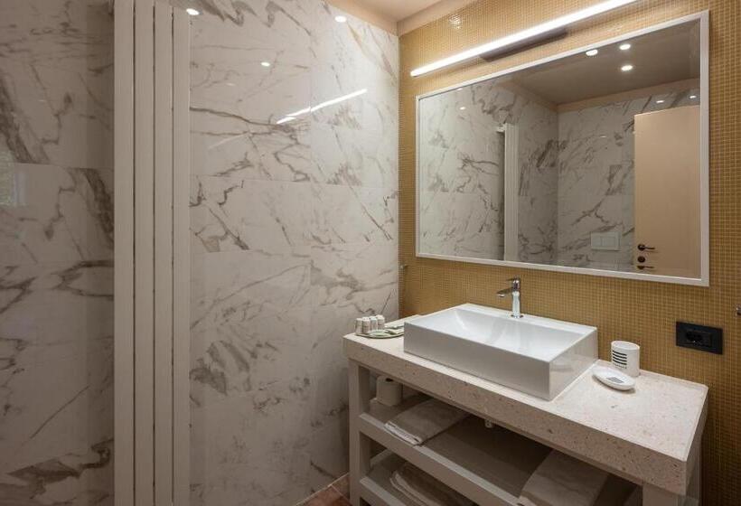 هتل Altarocca Wine Resort Adults Only