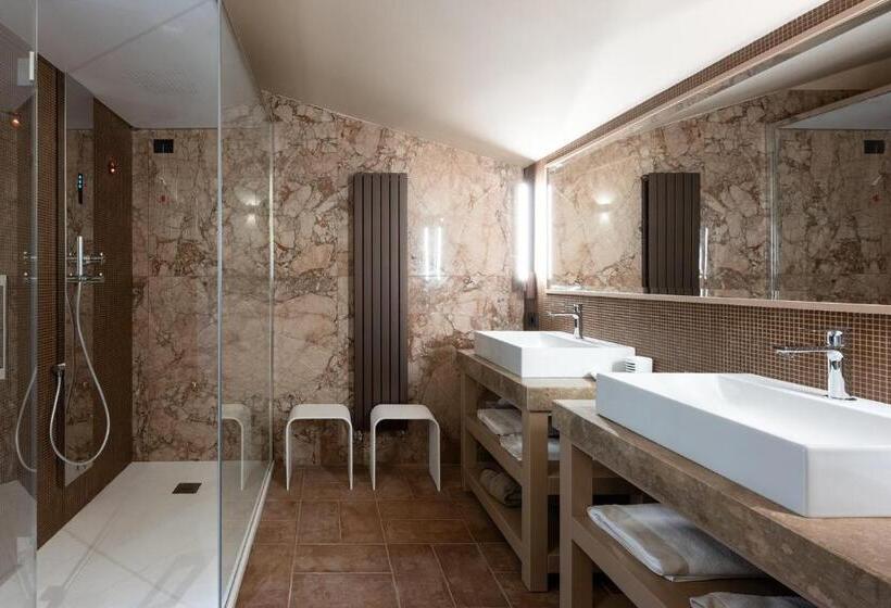 هتل Altarocca Wine Resort Adults Only