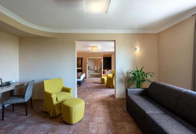 هتل Altarocca Wine Resort Adults Only