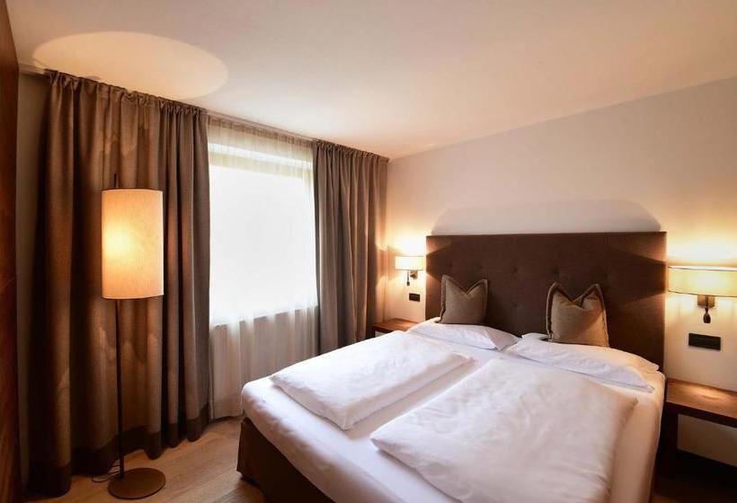 ホテル Ariston Dolomiti Residence