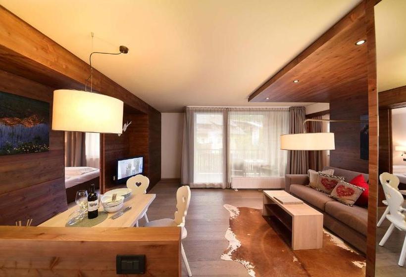 ホテル Ariston Dolomiti Residence