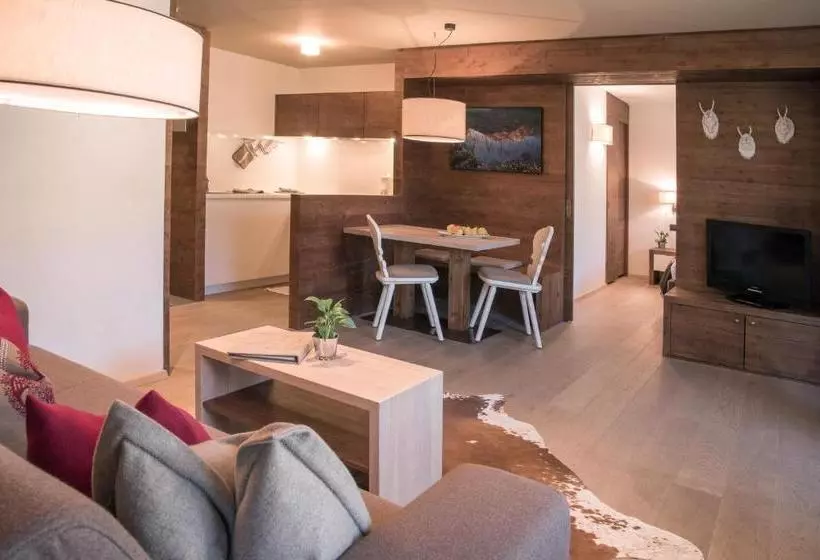 ホテル Ariston Dolomiti Residence
