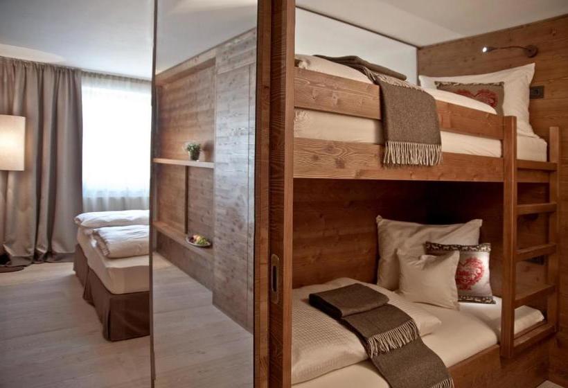 ホテル Ariston Dolomiti Residence