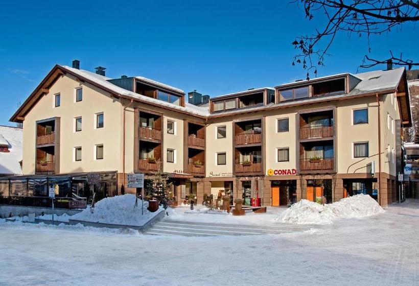 ホテル Ariston Dolomiti Residence