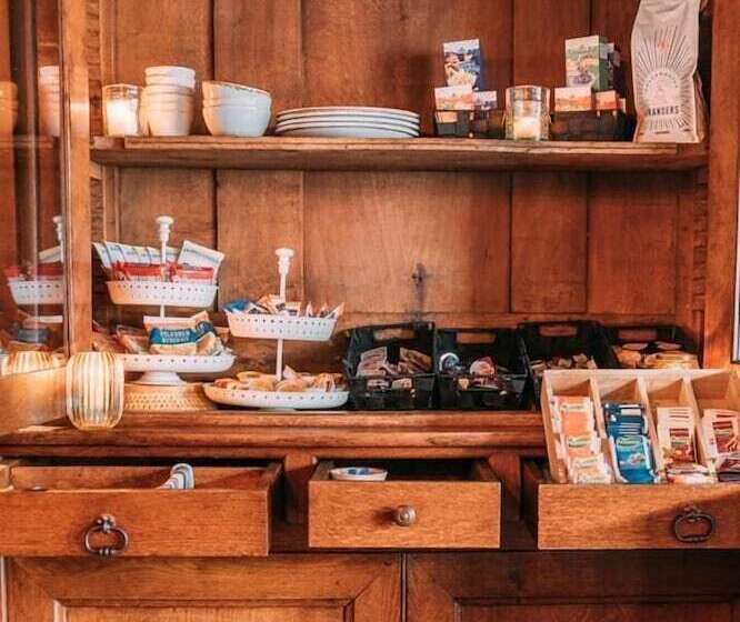 فندق Cafe Restaurant Abina