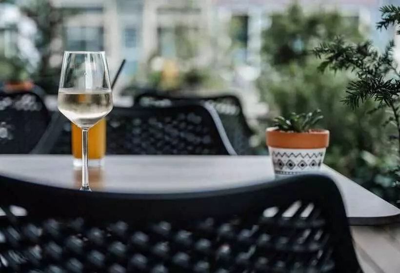 ホテル Cafe Restaurant Abina