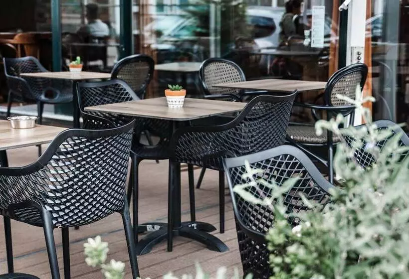 ホテル Cafe Restaurant Abina