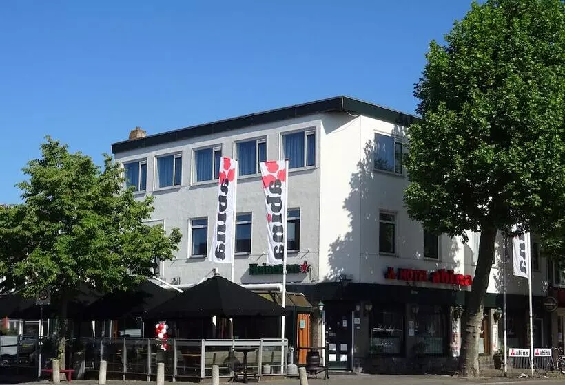ホテル Cafe Restaurant Abina